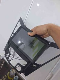 شاشه للبيع عشرط شغل تكعد عله اي سياره وكفره مال سوناتا قيم وخذه رقمي ٠...