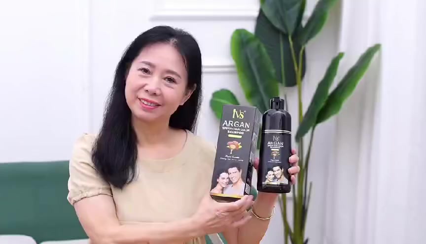 شامبو صبغة الشعر لتغطية الشيب بنسبة 100% خلال 8 دقائق بخلاصة زيت الأرغان 
                                    
من ماركة(iVS) لتغطية كاملة للشيب 

  *يدوم طويلا : 
يجعل شعرك ناعمًا ومكثفًا ❤️❤️
* النتائج :
- تغطية كاملة للشيب دون تصبغ للجلد
- معالجة الشعر الجاف و التالف 
- تحفيز نمو الشعر في عمق بصيلاته
ـ يعمل على معالجة و ترميم الشعر التالف
ـ يعمل على منع تساقط الشعر
ـ يعمل على زيادة كثافة الشعر
ـ يعالج و يمنع تقصف أطراف الشعر
ـ تغذية و تقوية الشعر بشكل كامل ❤️
متوفر 4 الوان 
✅ بني متوسط
✅ قهوائي
✅ اسود
✅برغندي

#الأصلي 💯💯
🚘يوجد خدمة توصيل لجميع محافضات العراق مجاني


**إذا كنت صاحب هذا الإعلان وتريد حذفه لأي سبب، رجاءا أرسل رسالة إلى الدعم الفني**