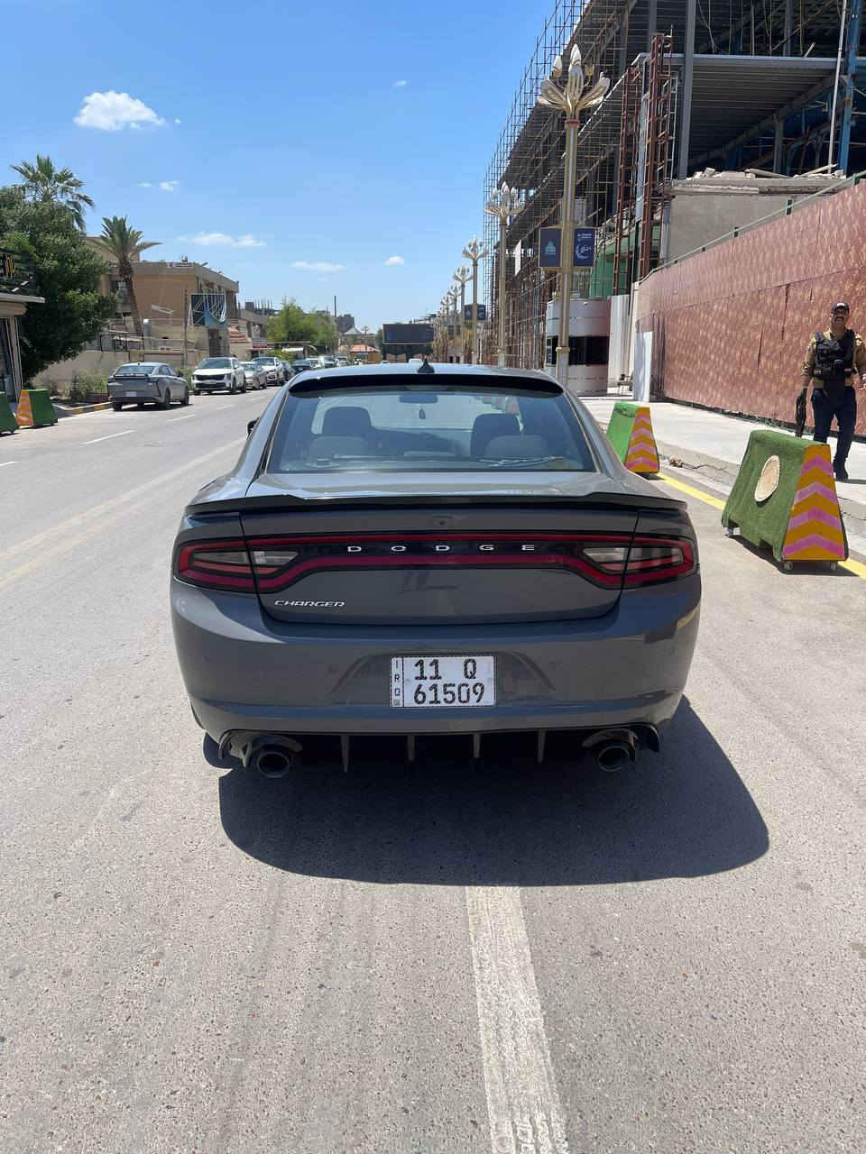 جارجر SXT اخر اصدار 
2023 
ماشية 35mi 
حادثها مرفق (مخد.رات) صبغ نص جاملغ خلفي و باب السائق فقط الباقي كفالة  
* اضافة ( داخل كاربون فايبر +  لدات دشبول و بيبان + دركة srt + كت خارجي كامل  ديفيوزر /دوسات/سكوب جامة + سبايدر + لحية امامية +شفقة + ويل 20 مال GT  )
السعر 244$ بيها مجال بسيط 
مكاني بغداد / المنصور 
*********** واتس 
***********
