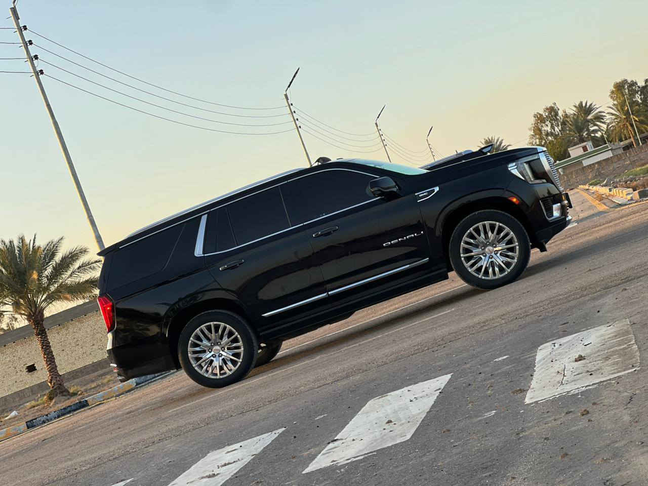 جمسي يوكن 2021 دينالي 
فول فول مواصفات 1/ 1 ( خـليـجـي ) 
وكالة المنصور.#مكينه #وكير #كفاله من الفتح ومن اي شي
السيارة بيها باب صبغ اثر تخريب فقط 
ماشية 100 الف 
المواصفات
محرك  V8 6.2 
مقاعد جلد vib اوف وايت 
ويل 22 انج 
دخول ذكي بدون مفتاح 
جكات كهرباء 
حساسات امامي خلفي 
رادارات امامي وخلفي مع نظام مانع التصادم التلقائي 
كامره 360 
دبل اكسل 
حساسات امامي خلفي 
مقاعد كهرباء امامية وخلفية      
بالأضافة الى التدفئة والتبريد 
داتا شو 
شاحن لا سلكي 
بانوراما 
صندوق كهرباء 
دوسات كهرباء 
ثلاجة لغاية درجة - 5
لايتات زنون LED 
انظمة قيادة متعدده
مكان السيارة بغداد 
مواصفات الدينالي معروفة متخلص
السيارة معروضه 438$وبيها مجال جداً بسيط حك الجيه فقط
***********
