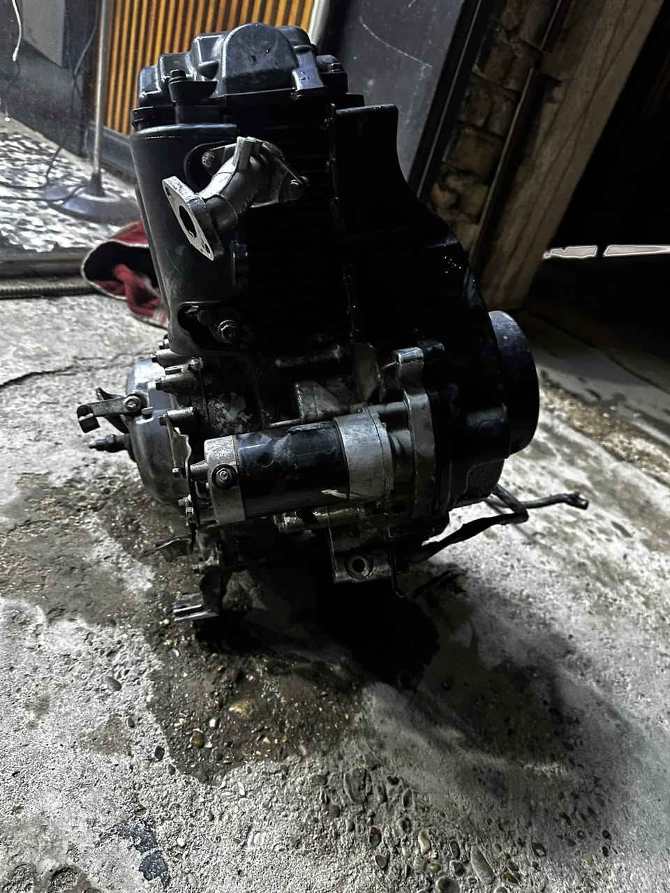 محرك تكتك TVS مكينه تنقص وبيه اكسل مستعجل عل بيعه عنواني حي القاهره ***********
