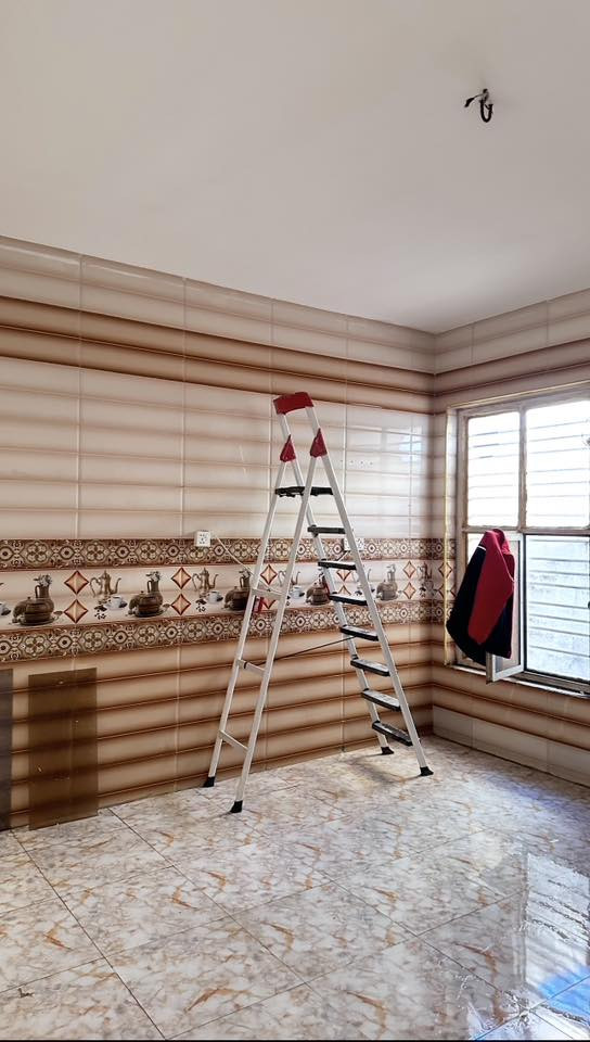 دار للايجار وحدتين سكنية في حي اور خلف جامع عمار ابن ياسر حديث

يحتوي االطابق الارضي على استقبال وحولي ومطبخ وخدمات وغرفة نوم وترك 

سعر الايجار :   450 وبي مجال.  

والطابق الثاني يحتوي على غرفتين وحولي مطبخ وخدمات 

سعر الايجار :   400 وبي مجال

للاستفسار:   ***********

مكتب العقابي للوساطة العقارية
