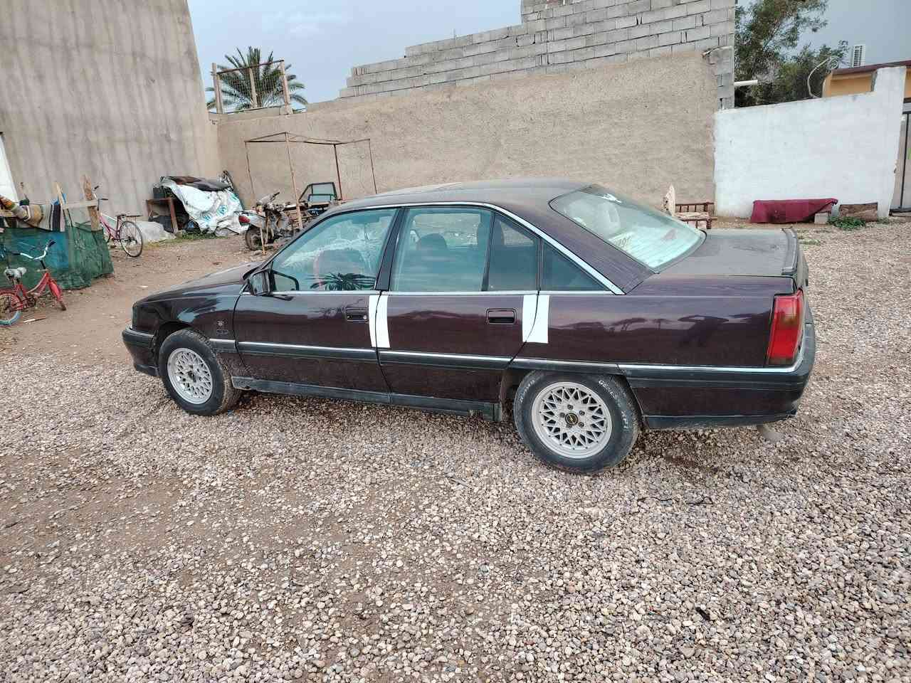 اوميكا موديل 91 رقم كركوك سنوية ل28 محرك سته سلندر كير عادي صدر خلفي امامي جديد تخم تاير داخل نظيف مصبوغه جماليه تحويل مباشر سيارة حلوه وناعمه موجوده في مندلي سعرها ٢٨ ورقة قفل تفاصيل أكثر ع الرقم ***********
