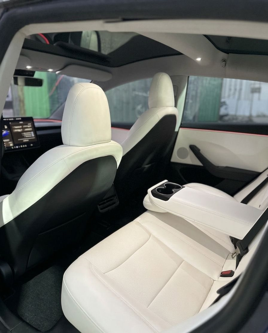 تسلا مودل Model 3 موديل 2024
تك ماطور 
ففل مواصفات
ماشية 5ألف كم يعني زيرو 

💎 ســعــر ✅ ::  155 وبيه مجال 📮

المواصفات:
سيارة أونلاين
شاشتين
إنارة داخلية LED متغيرة
نظام قيادة ذكي
فتحات ومواصفات كاملة
الحالة:
5 قطع صبغ 3 قطع تبديل  (بنيد + 2جاملغ)من الوكالة
بيه طخه كلش بسيطه ما مأثره بخشم الشاصي 
قبق الجنطه بيه طكة خفيفة جداً
السيارة جاهزة استخدام
نظيفة ومرتبة
الموقع: النجف الاشرف 

رقم التواصل :-:-:
 *********** واتساب
