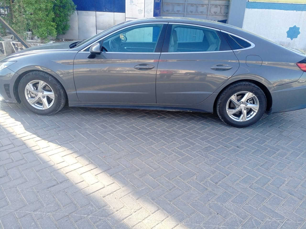 السلام عليكم سوناتا موديل 21 وارد امريكي ضربتها جاملغ امامي فقط شواصي مكفوله سياره جاهزه اي نقص ما بيها رقم سليمانيه انجليزي السعر 145 وبيها مجال عنوان بغداد الطالبيه ***********
