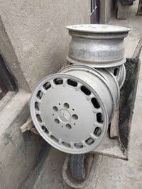 مرسيدس • ٢٠٠ • ١٥