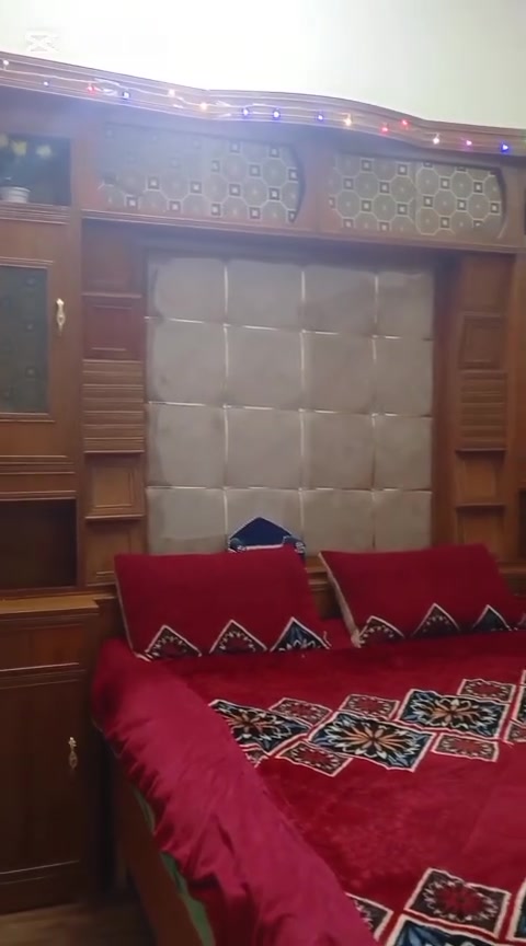 السلام عليكم موجود قرفه اخشاب نضيفه جدا للبيع عنوان بلرمادي السعر اتصل ***********
