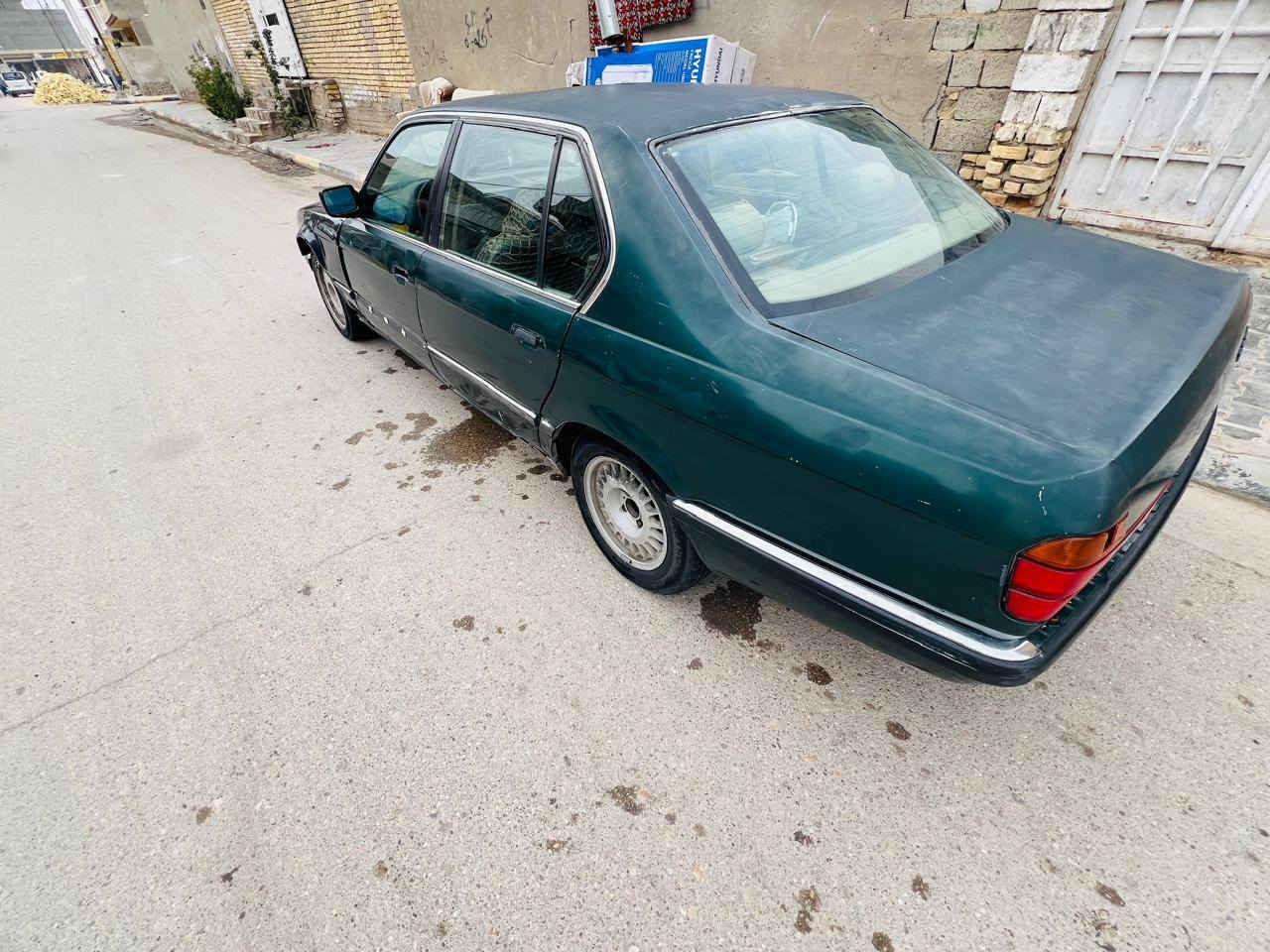 السلام عليكم بي أم البيع 735 سياره نضيف بس يرادله ترتيب ملاحظه ((سياره فاقده النمره بس الاوله تمشي والناريه فاقده تشغيل من السلف وحده طفت ماعرف علته ماجي اروح  الحي الصناعي))((سياره مطلوبه غرامات1مليون جنت عارضه(35) تم تنزيل سعره((26))***********واتساب بس ((رقمه بغداد))
