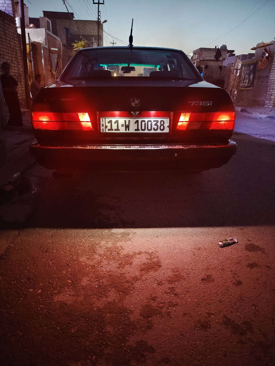 السلام عليكم BMW موديل 91 كير ومحرك جدد غرفه نضيفه تخم تاير صدر امامي خلفي جدد درايم شفت خلفي جدد التبريد جان ثلج قبل يومين وكفت الكمبريسر بسمي هزه جديده تحويل مباشر السعر ٥٥ وبيها مجال بسيط ***********
