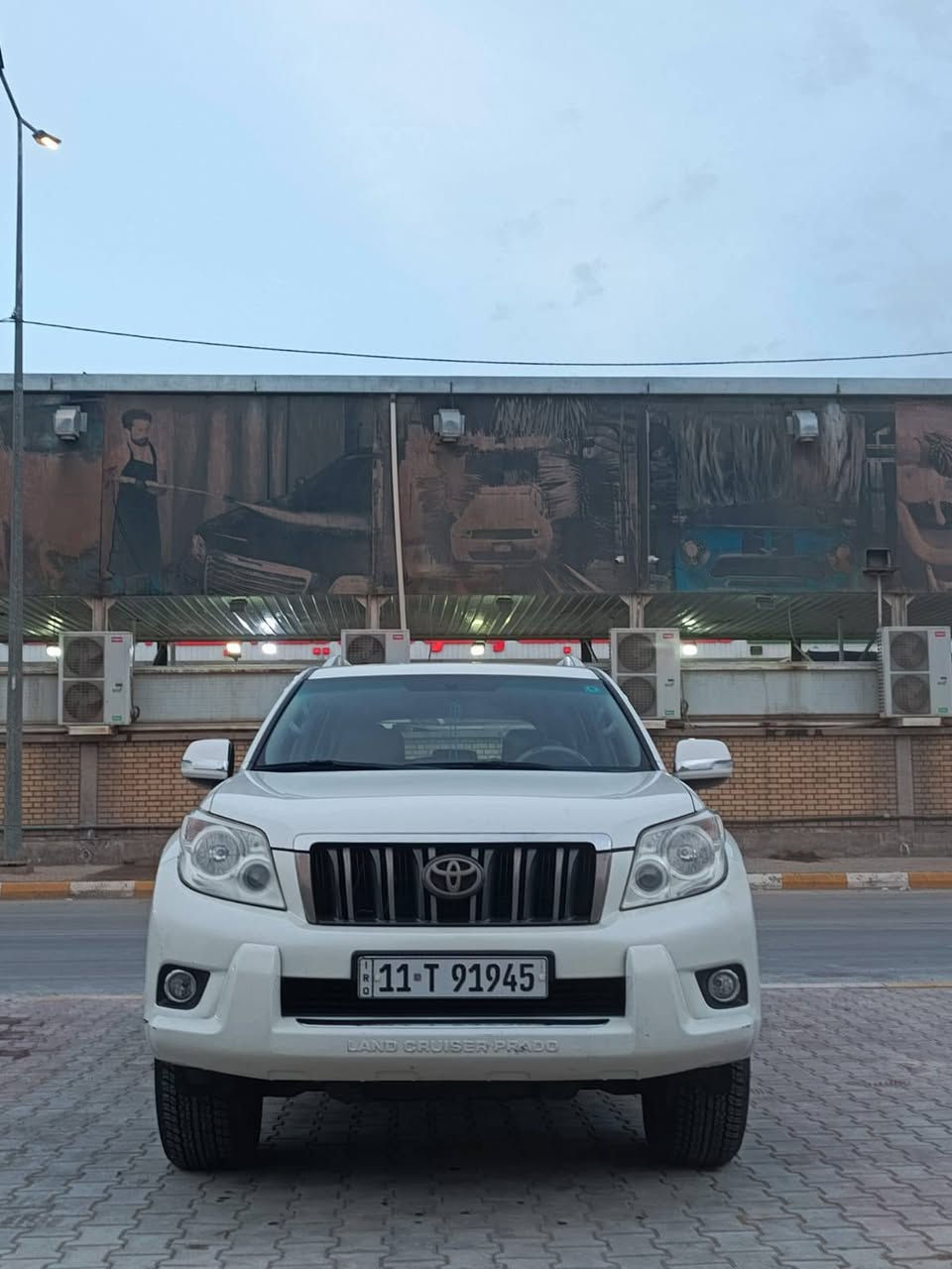 السلام عليكم
برادو موديل ٢٠١٣ كويتي فول غني عن التعريف
مكينه ٦ سلندر
بارد گد جف الايد  فقط بالباب الخلف السايق
والباقي مكفول
رقم بغداد انگليزي
شرط التحويل 
مكان السيارة الكوت
سيارة مال جناي 
گير مكينه كلها مكفوله
***********
ما متواجد على الفيس اتصل على الرقم افضل
