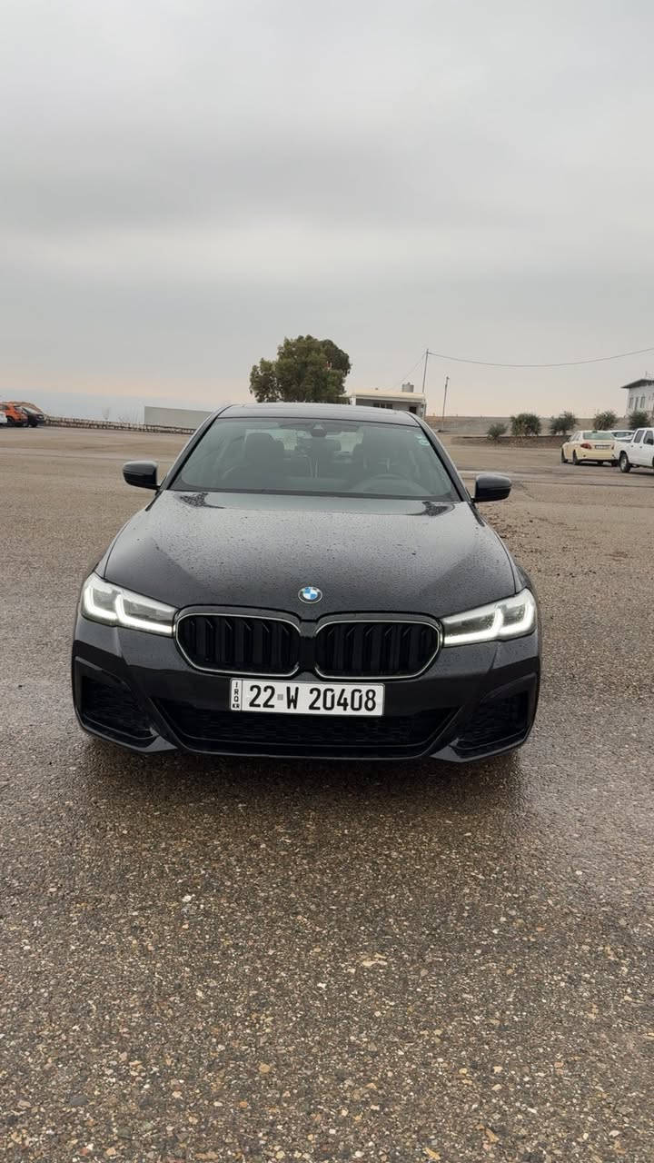 للبيع موديل ٢٣  bmw 5 
دبل سویچ 
ماشي ١٩ الف ميل 
بسمي سنوية
سماعات هارمن
صندوق يفتح حساس رجل 
Xدرايف

صبغه ٣ قطع  بابين سكن جملغ خلفي 
بدون دواخل  قطع بخ جاملغ سايق 
كشن هيتر استيرن هيتر 
بچم‌ و خلف کبس لایتات بلاد
صور الضرر موضح بصور 👇⬇️
سعر ۳۳٥ 
***********
