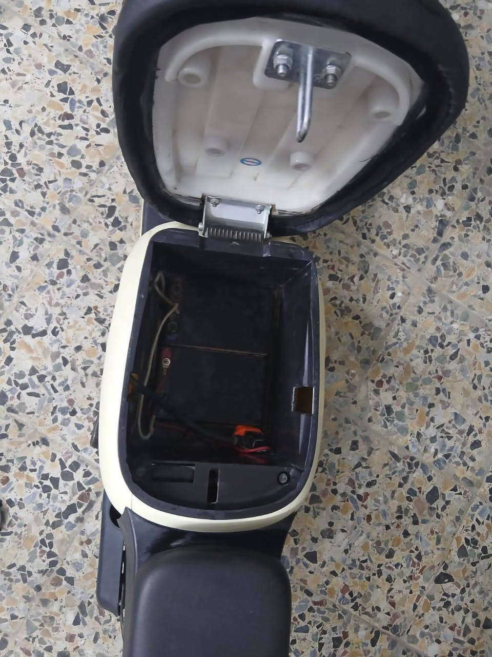 دراجةشحن مستعملةللبيع نظيفةجداتتحتاج ملف بطاريات نظيفه جدا سعرها٢٦٠


**إذا كنت صاحب هذا الإعلان وتريد حذفه لأي سبب، رجاءا أرسل رسالة إلى الدعم الفني**