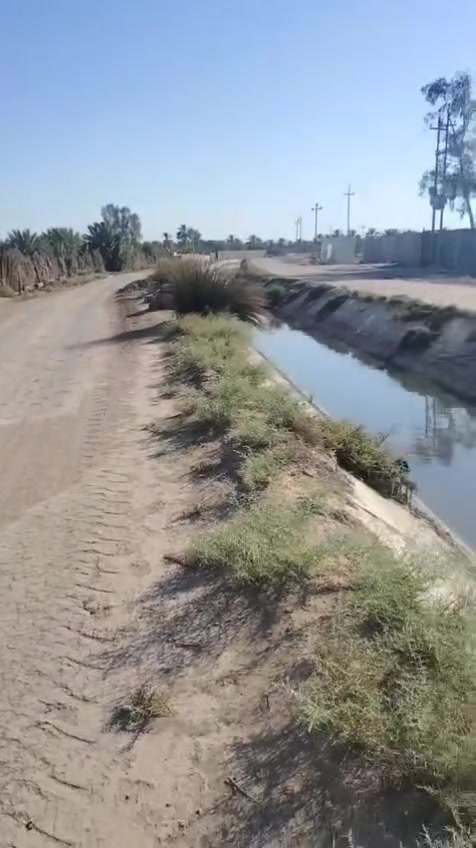 @الجميع 
السلام عليكم 
بستان للبيع ٤دونم سند٢٥ شرط التحويل موقعة كربلاء شارع بغداد وتنزل كيلوين سايد الدخول خدمات كامله السعر ١٣٠ للدونم الواحد مجال بسيط ***********
