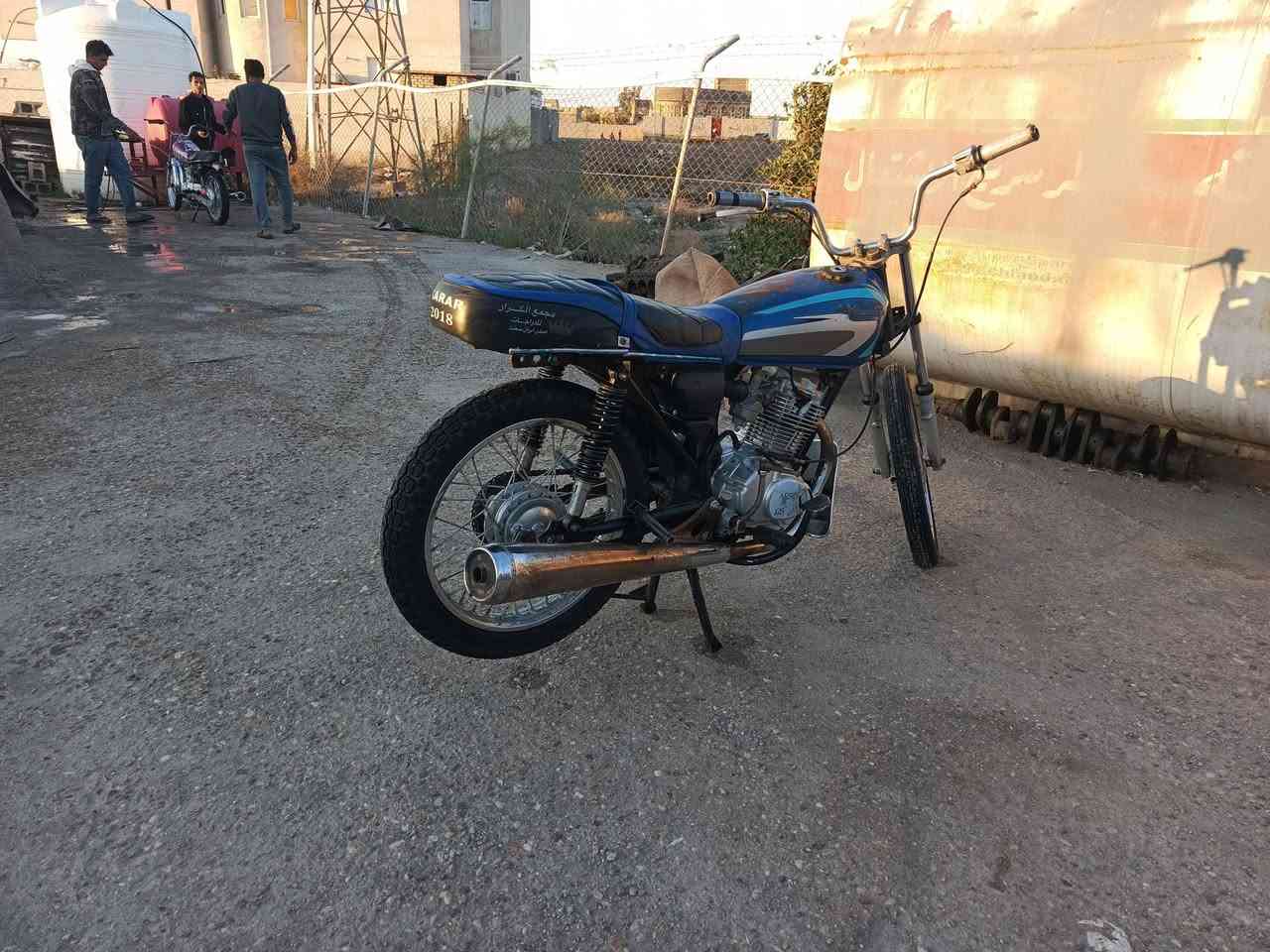 سلام عليكم ورحمه الله
دراجه ايراني للبيع
كامله موكمله 
جاملقات ورا وكدام موجودات 
سله موجوده 
بسعر 300وبيه مجال حك الجيه
الناصريه قضاء الاصلاح


**إذا كنت صاحب هذا الإعلان وتريد حذفه لأي سبب، رجاءا أرسل رسالة إلى الدعم الفني**