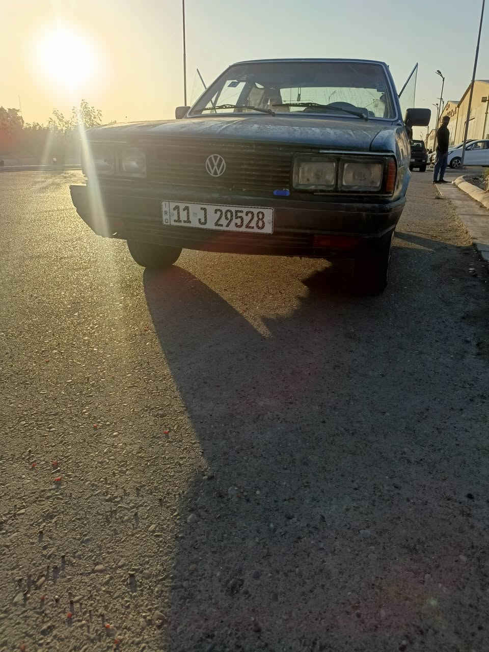 سلام عليكم سياره للبيع برازيلي موديل 86 رقم الماني جديد بسمي سياره تحويل ثاني يوم سياره مكفوله بيه بس جاملق من جهت سايق صبغ بس الباقي كله مكفول مكينه وكير جدد  شاديله مكينه 5نمر سياره نضيفه كلش سعر ب33ورقه وبيه مجال شراي يتصل ***********
