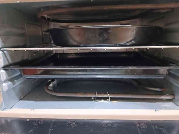 سلام عليكم اوفن شركة نوال تركي وليس صيني استعمال شهر فقط ٨٠ لتر سعره ٧٥وبيه مجال للشراي مشتريه ب١٠٠ ألله شاهد وبالعافيه ع اليشتريه شرط الفحص وشرط الشغل ضمان سبوع انطيك العنوان بصره الجزيره باب الهوى نزلت المختار سيد لطيف هاتف ***********
ابو عباس متوفر واتساب وشريحه تصل وبخدمتك
