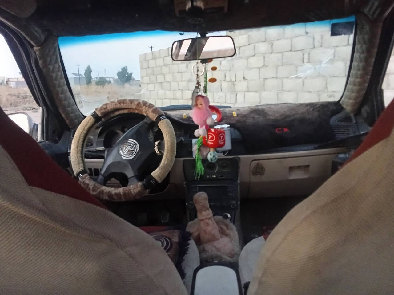 سياره سيكي للبيع كدام العين شرط وكاله أو تحويل شرعيها بل حمام مكان السياره حمام العليل سنويه كابون ضايعات السعر 15ورقه كل مجال ما بيها ***********
