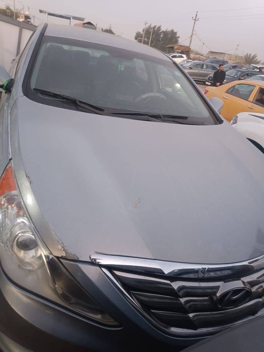 سوناته موديل 2013
وارد امريكي اللون رصاصي  كدامك السعر ٩٥ ورقة وبيه مجال سيار تبريد تفئه 
كامله مكلمه سياره راقي
مضروبة وممثر عليه 
الاتصال رقم ***********
