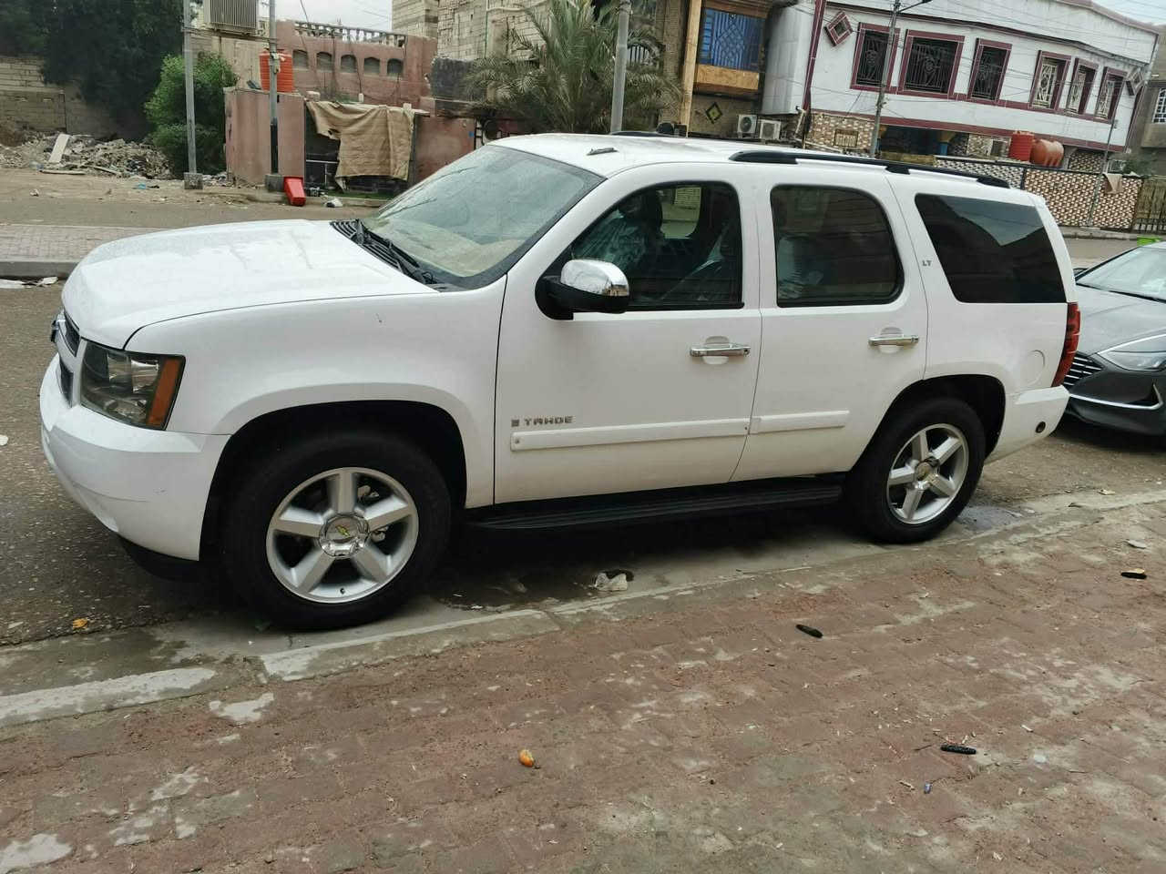 سلام عليكم
تاهو 2011 دخول جديد جديدة بمعنى الكلمة طك كارتون

بيها منضومه غاز شغالة وفول

كفالة عامه من كلشي كير محرك حداديه تبريد تخم تاير 

وارد خليجي متؤمه ارقام وسنوية طبق الاصل نهايه السنويه 2028 

السعر 90 وبيها مجال

رقم صاحب السيارة ‏‪***********‬‏
