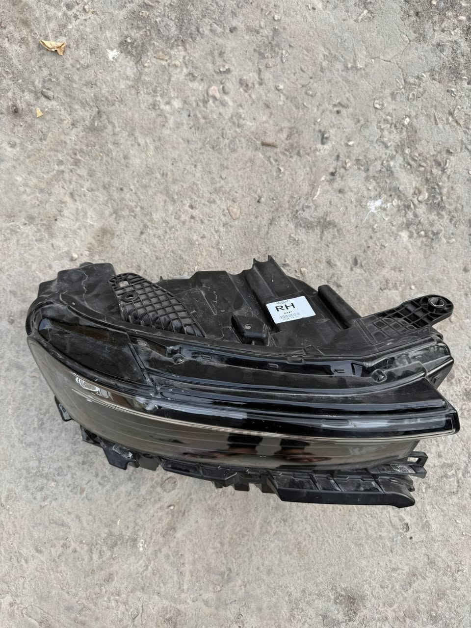 السلام عليكم
متوفر للبيع مازده جيب الشكل الجديد ليد اصفر الصفحة اليمين تجاري مستخدمة ايام فقط اخت الجديدة 
***********
المكان بابل
