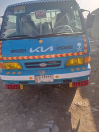 كيا للبيع موديل 93 سياره جاهزه عوزها بس كهربايات واذا مراوس بكيا هم تر...