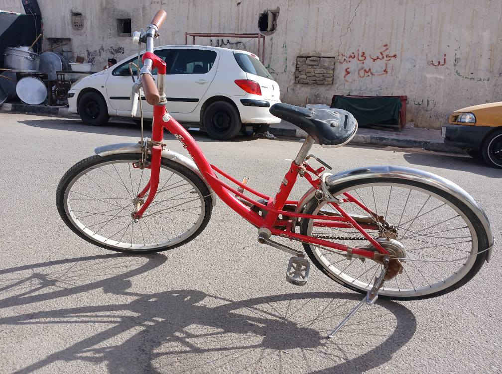 ياباني اصلي حجم ٢٢ 
السعر ٥٠


**إذا كنت صاحب هذا الإعلان وتريد حذفه لأي سبب، رجاءا أرسل رسالة إلى الدعم الفني**