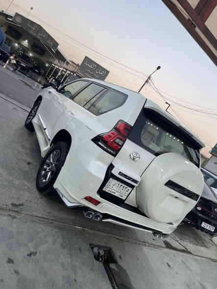 برادو موديل 2021. TXL مكفولة من الصبغ. ماشية بحدود ال 100 الف كيلو     
بيها شخط بالباب مال الصدر ومكحل. وبيها  حالوبات بسيطات جداً بالبنيد ما واضحات خلاص . السعر 39500$. مكانها بغداد. حي العامل او معارض البياع 
***********
