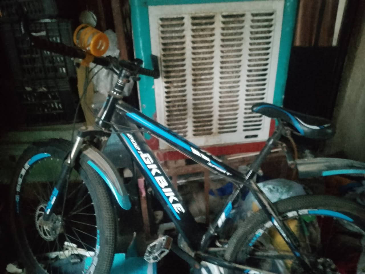 السلام عليكم بايسكل نضيف للبيع أخو الجديد مكاني بغداد الغزالية سعره 75 بي مجال رقم ***********
