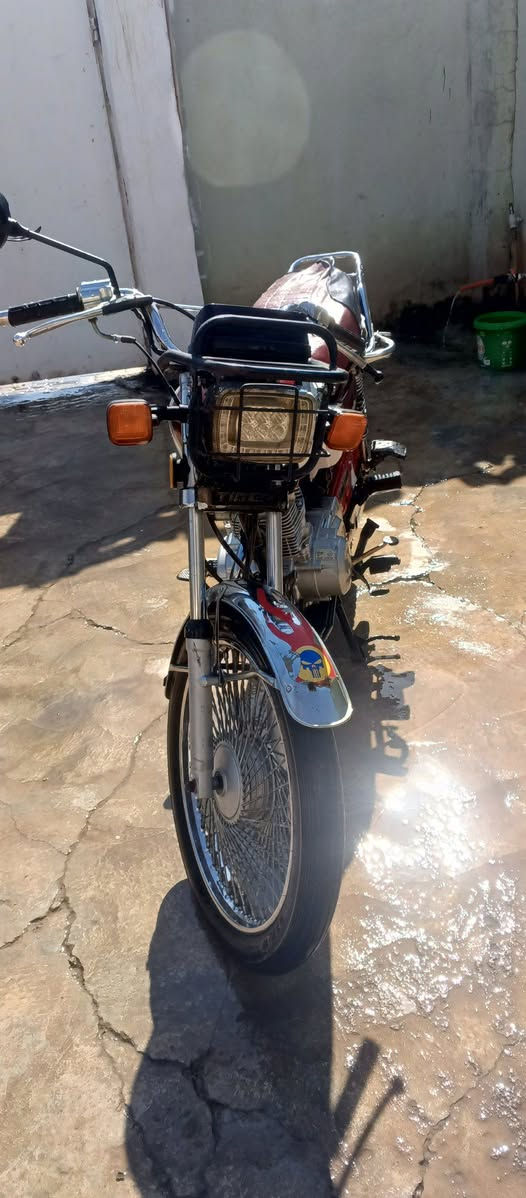 موطور لونين موديل 2020قفل 350 رجائن الموشراي ليراسلني


**إذا كنت صاحب هذا الإعلان وتريد حذفه لأي سبب، رجاءا أرسل رسالة إلى الدعم الفني**