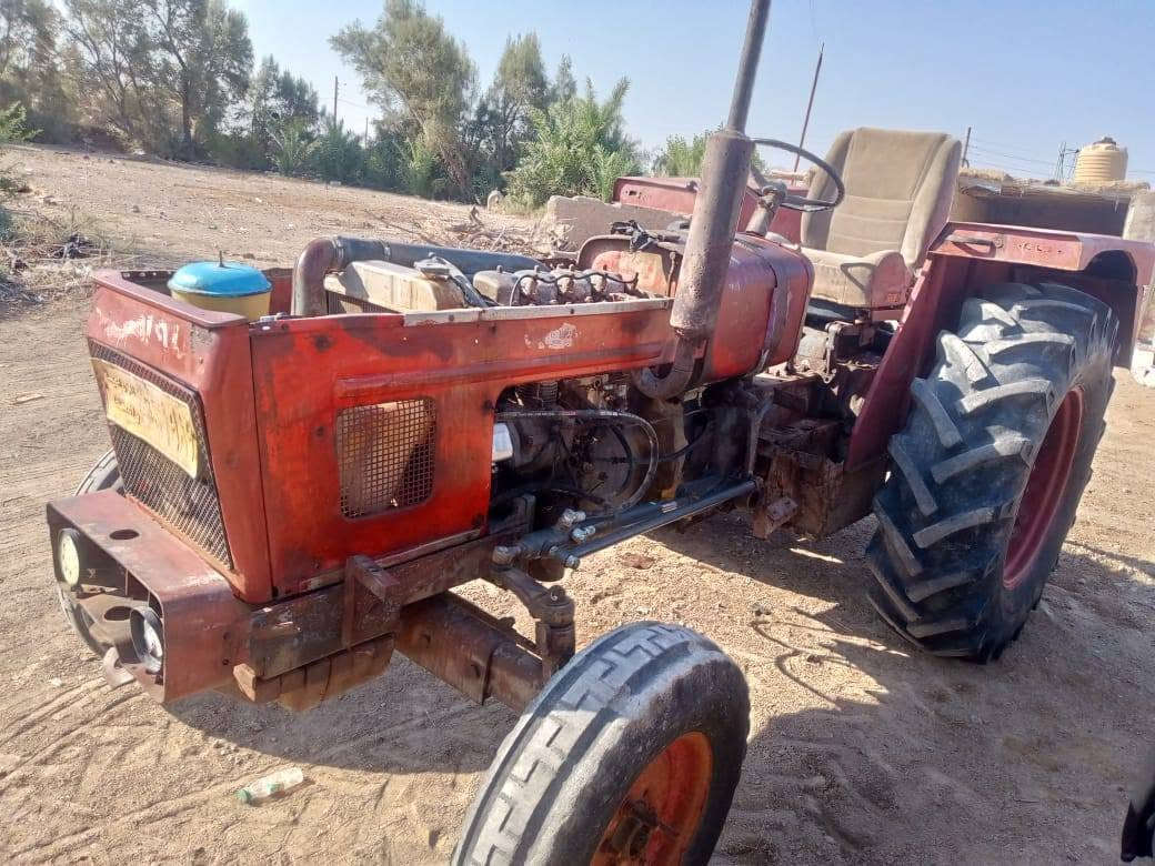 سلام عليكم مكينه عنتر للبيع موديل 89 رقم واسط سنويه إلى 27 تحويل ثاني يوم مكفواله كفاله عامه كير ومحرك وكسن ورفع كتروليك وستيرن باور وتخم تاير جديد امامي وخلفي سعر 5500وبيه مجال قليل ورقم الهاتف ***********

