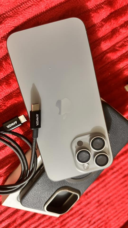 ايفون 15 ابرو ماكس ‏ماستر
‏بطارية 91
‏ذاكرة 256
سعره مليون و 100 قفل 
***********
