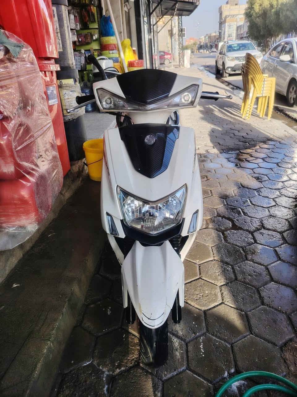 سكنس صيني محرك ياباني دراجه جديده للبيع للبيع كلشي بيها شغال ماعيزه اي شي السعر 550 الف (***********) العنوان النجف حي السلام قرب ابو الدجاج
