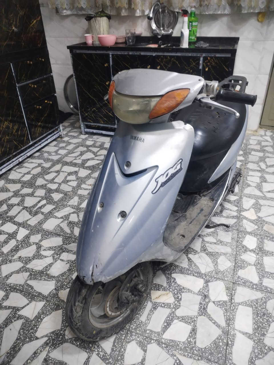 السلام عليكم دراجه للبيع كم حديد كابريتر تعبان السعر ١٠٠ قفل مكاني بغداد مدينه الصدر وهذا رقمي ***********
