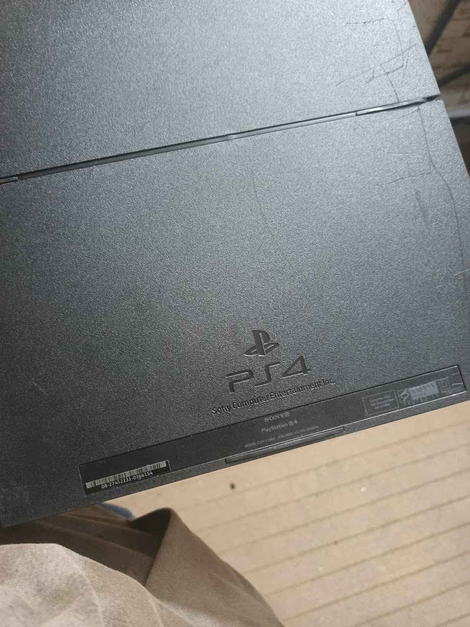 السلام عليكم بلي فور فات اون لاين تحديث 13.02 يعني تكدر تهكر جديد لوك ستيكر يده عدد 2 مع غلاف قير وغلاف جلاتيني كامل لليده سعر تفضل خاص ***********
