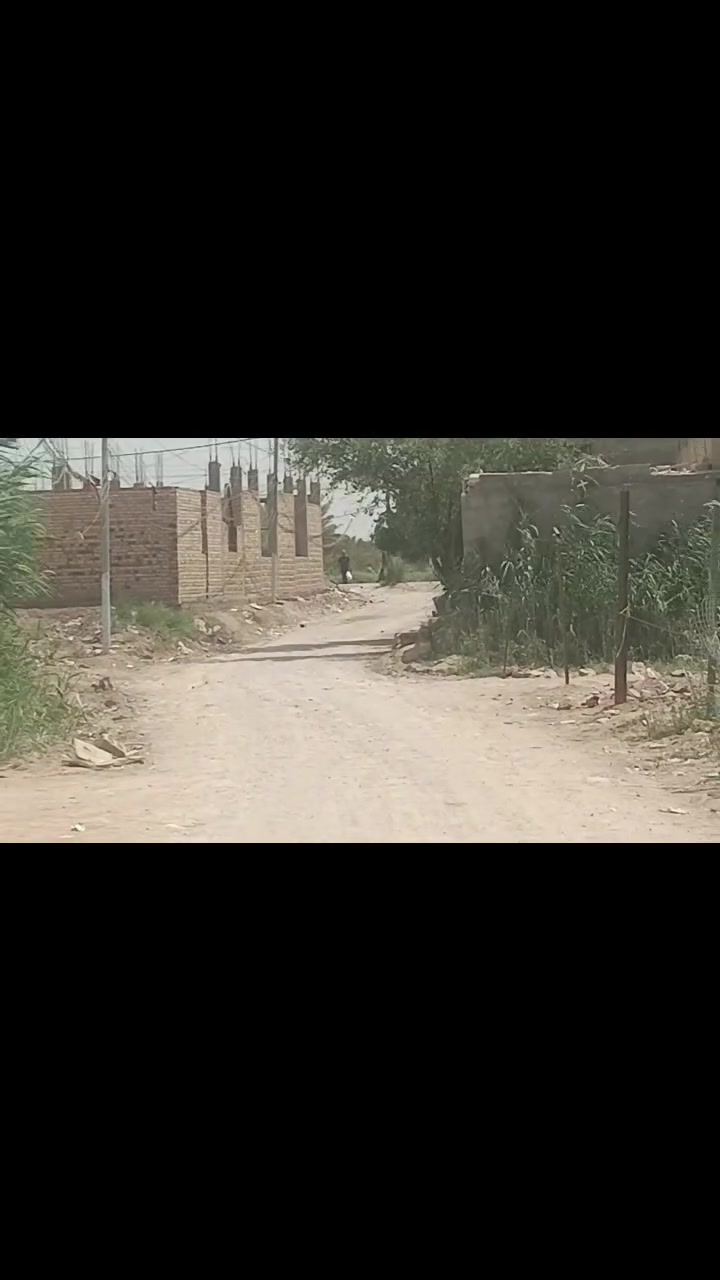 قطعه للبيع 200 متر العنوان طويريش كربلاء فرع الماء الارو الشرايبي خير يتدلل قرار محكمه عندي شارع 20 متر اول فرح هي والقطعه مدفونه كافه الخدمات ماي وكهرباء***********
