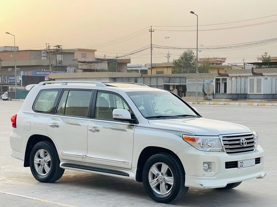 سلام عليكم
لاندكروز ٢٠١٤ بريم كلين و كفالة ماسي 170km بشرط تفحصه بالكومبيوتر مشيه حقيقيه 

بدون صبغ بدون تبديل فقط ٣ اصابع بارد بالجاملغ 

گير و محرك بلادي مامفتوح سياره على ايدنه صار 4 سنين بدون مصرف و صيانه كامله بالساز مسوين بالوكاله 

تبريد و كهربائيات و ثلاجه كلها بشرط بدون اي خلل

كشنات جلد بلادي مابيها اي فطر جديده بالكارتون و سياره مماشيه هلكد يمنه بس نايم بالكراج 

تاخم صدر و تايرات كلشي مضبوط متصرف عليها ربع 
مرايه كهربائيه و من ترجع بك ينزل للكاع اوتوماتيكي 

سنويه و رقم جديد لحد ٢٠٢٨ و باسم سيد الوالد تحويل وكاله بشرط 
دفتر بانزين هم موجود عنوان سياره كركوك و سعره ٣٧٠ و مجال

واتساب و هاتف ***********
*********** واتساب و هاتف
