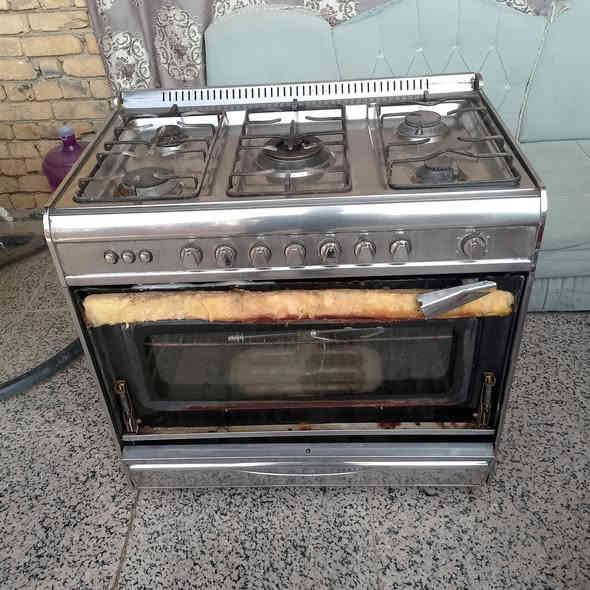 سلام عليكم طباخ لبيع سعر 60مكان كوت خاجيه ***********
