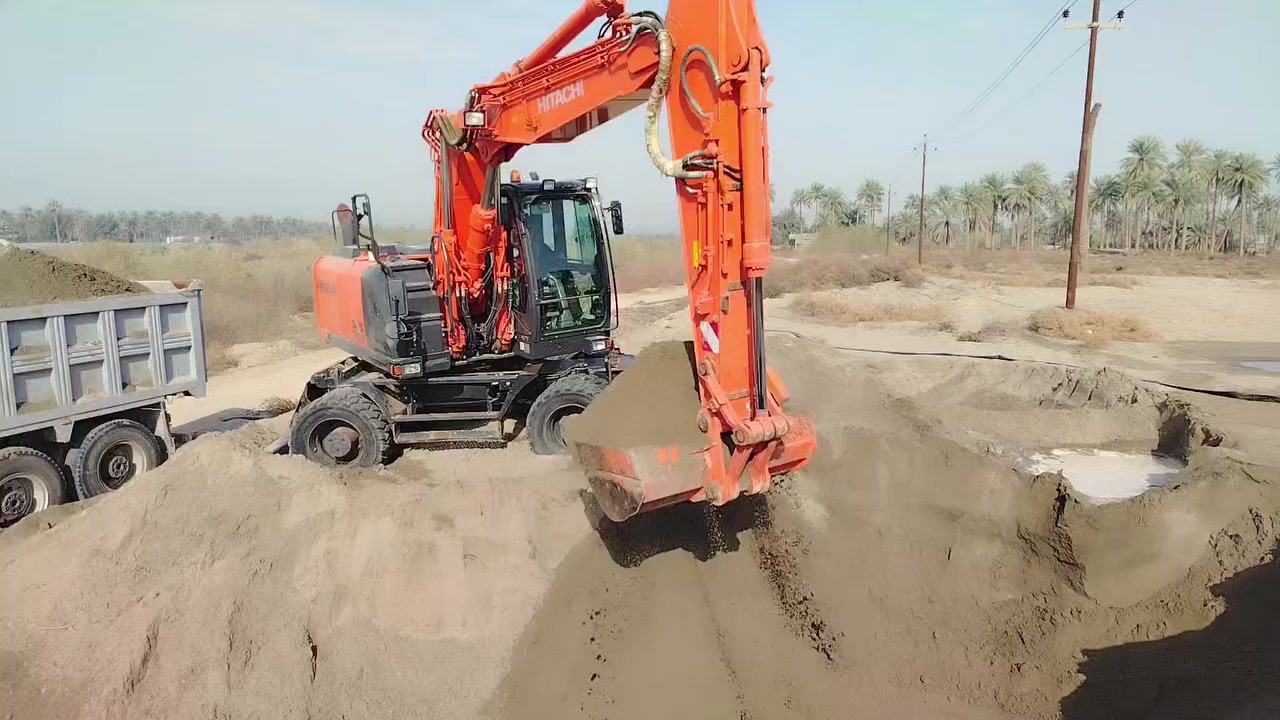 السلام عليكم يوجد رمل شط درجه اول ويوجد اتراب دفان هم درجه اول  وحمل يرضه الله وعباده مستعديل لتجهيز المشاتل ودفان البتلوات بانسب الاسعار للاستفسار الاتصال ع الرقم *********** ياسر العلواني
