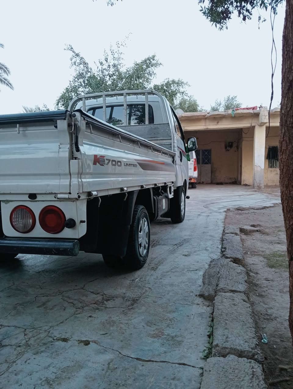 كيا للبيع موديل 2020 رقم واسط نكليزي سنوية جديدة مكفولةكفالة عامة كير محرك اكسن شراي يتصل***********
