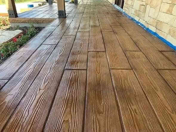 اكمل جمال موقعك باجمل تفاصيل و الديكورات الحديثة و لتاهيل ساحات المنازل و المنتجعات السياحية و الفلل و المساحات  الكبيرة و الممرات الطويلة و الكراجات الخارجية و المماشي و الارصفة
تتميز شركتنا بالمتانة و الجودة العالية و بمواد من مناشئ عالمية و فيها شهادة منشأ 
تفاصيل العمل 
1 \ تسوية التربة تتم باستعمال جهاز اللفل لضمان جودة طبقات مستويات السبيس
2 \ نايلون 
3 \ شبكة BRC
4 \ صب كونكريت مركزي C30 
5 \ جميع اجزاء العمل تتم باشراف هندسي مختص 
6 \يتوفر لدينا ايضا كادر ذو خبرة في الصب و الصقل  ( هليكوبتر ) مع التلميع باستخدام اجود المواد ذات المتانة العالية في تحمل جميع الظروف دون فقدان لمعانه للاستفسار الاتصال
***********
***********
