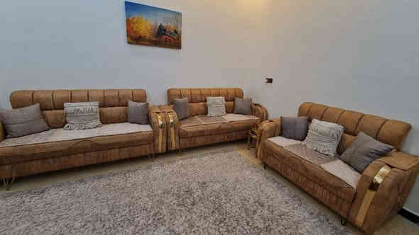 تخم قنفات للبيع تركي نضيف مسوينه مليونين جديد السعر 950 وبي مجال مكاني بصره بياسين خريبط هاذ رقمي ***********
