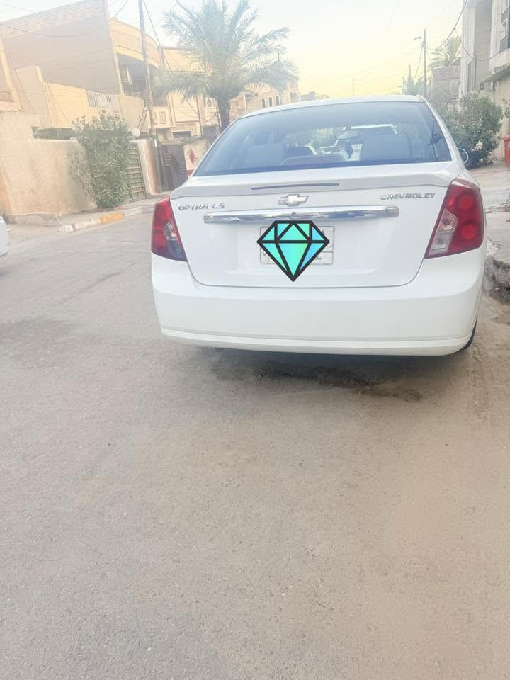 للبيع فقط أوبترا بغداد  خليجي موديل 2014
السيارة نظيفة جدا جدا مال بيت بيها جاملغ امامي مبدل وحار بالجاملغات الخلفية ( جميعها بدون دواخل ) 
مكان السيارة بغداد الدورة والسيارة بيها سونار 
السعر 85 ورقة وبيها مجال بسيط وجماعة السبعينات والبياعة والشراية لا تتصل
للتواصل ‭***********‬
