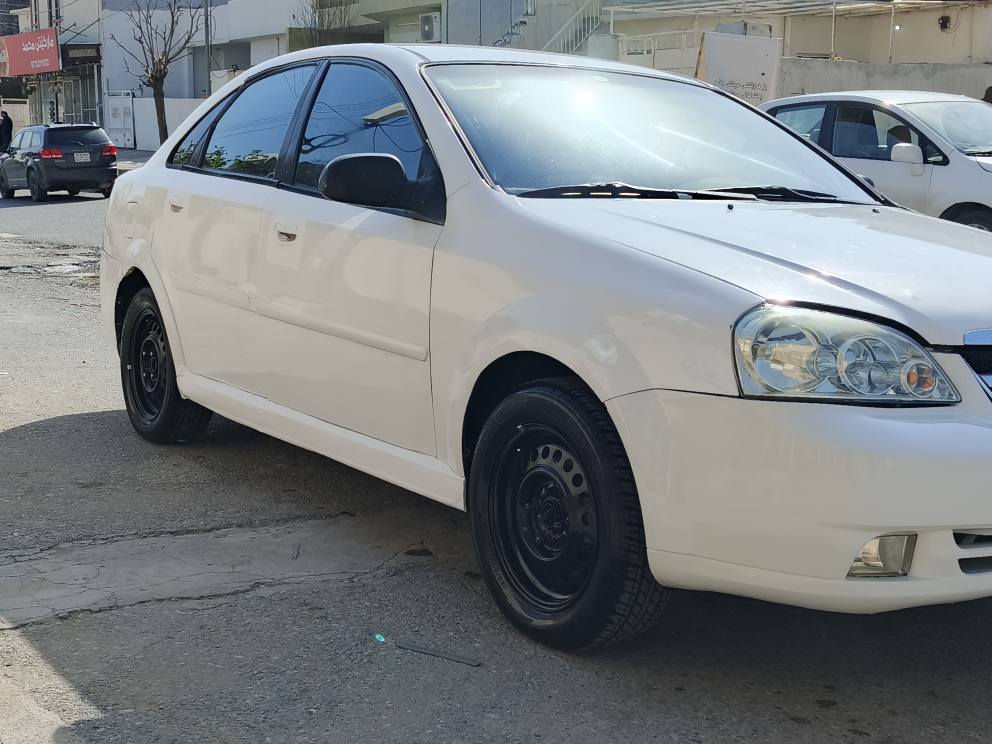 ئؤپترا مؤديل 2004 
ئارم پلاستيك هةولير 
كير و مةكينةي بةشةرت 
تةقةورةقةي بةشةرت 
چوارتايةو ويلي نوي لةژيرة 
تةبريد ساردو گةرم بةشةرت 🥶
شاشة ئايپات كاميرة كارةباي هةموي بةشةرت 
مالي دؤستة 
شوين كؤييية
نرخ:46$ مةحامةلةيكي برايانة 
زم:*********** كويسينجاك, أربيل
