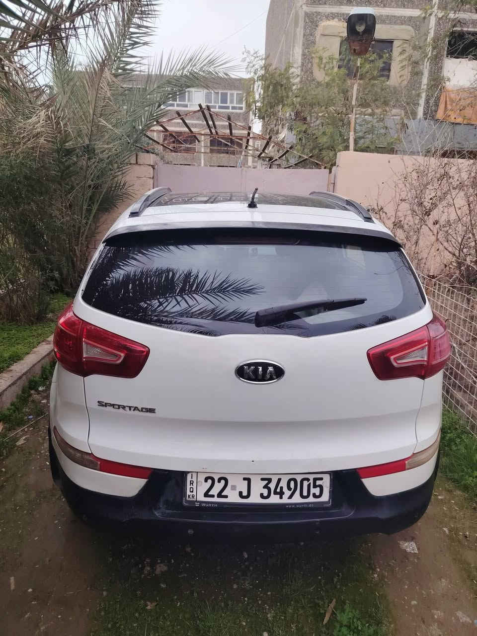 السلام عليكم
سياره كيا سبورتج ٢٠١٢ وارد خليجي
كلين بدون ضرر بدون حادث
تبريد توماتيك جامات كهرب تحكمات ستيرن شاشه شقف  بانوراما   محرك ٢٤ دوش
السياره بأسمي سنويه ل ٢٠٢٧
السعر ١٥٥
عنواني موصل شقق الخضراء الجانب الأيسر***********
***********
