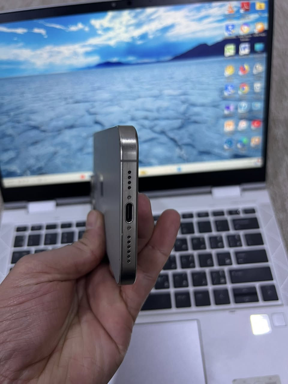 15 برو ماكس 
ذاكره 256 
نموذج M تك سيم 
بطاريه 90 
شرط ما مفتوح 
نظيف 
سعر الجهاز 970 
شراي خاص او اتصل 
*********** 
***********
