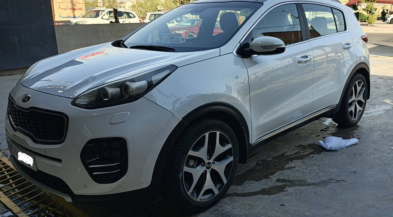 سلام عليكم
سبورتج جي تي لاين  موديل 2019 مكينه 2000 دوش ماشيه 94 الف استعمال شخصي
بصمه تشغيل ابواب صندوق
جنطه كهرباء  تفتح عند الاقتراب 
امان قفل لاتغلق اذا يد قريب عليه 
بانوراما ٣ طكات
داخل بيجي وسود 
حساس امامي خلفي
كامرا خلفيه دواره 
تحكم ستيرن فول 
كير شفتات دركه D
كشنات جلد 
كشنات كهرباء
تبريد قطعتين
زراكات لايتات 
زنون ولدات لايت والبك لايت
نضام ترحيب عند الفتح والاغلاق
ماسحات حساس
اشاير بالمري والمري شفط
عده وكتلوك وسبير كامل منازل
تخم تاير جديد صار شهرين من شديتهم
هاند بريك بصمة 
اوتو هولد
وضعيات قيادة
مانع انحدار 
شحن واير ليس
داخل اسود بيانو 
السعر ١٧٥ وبيها مجال 
*********** بغداد الشرطة الخامسة
