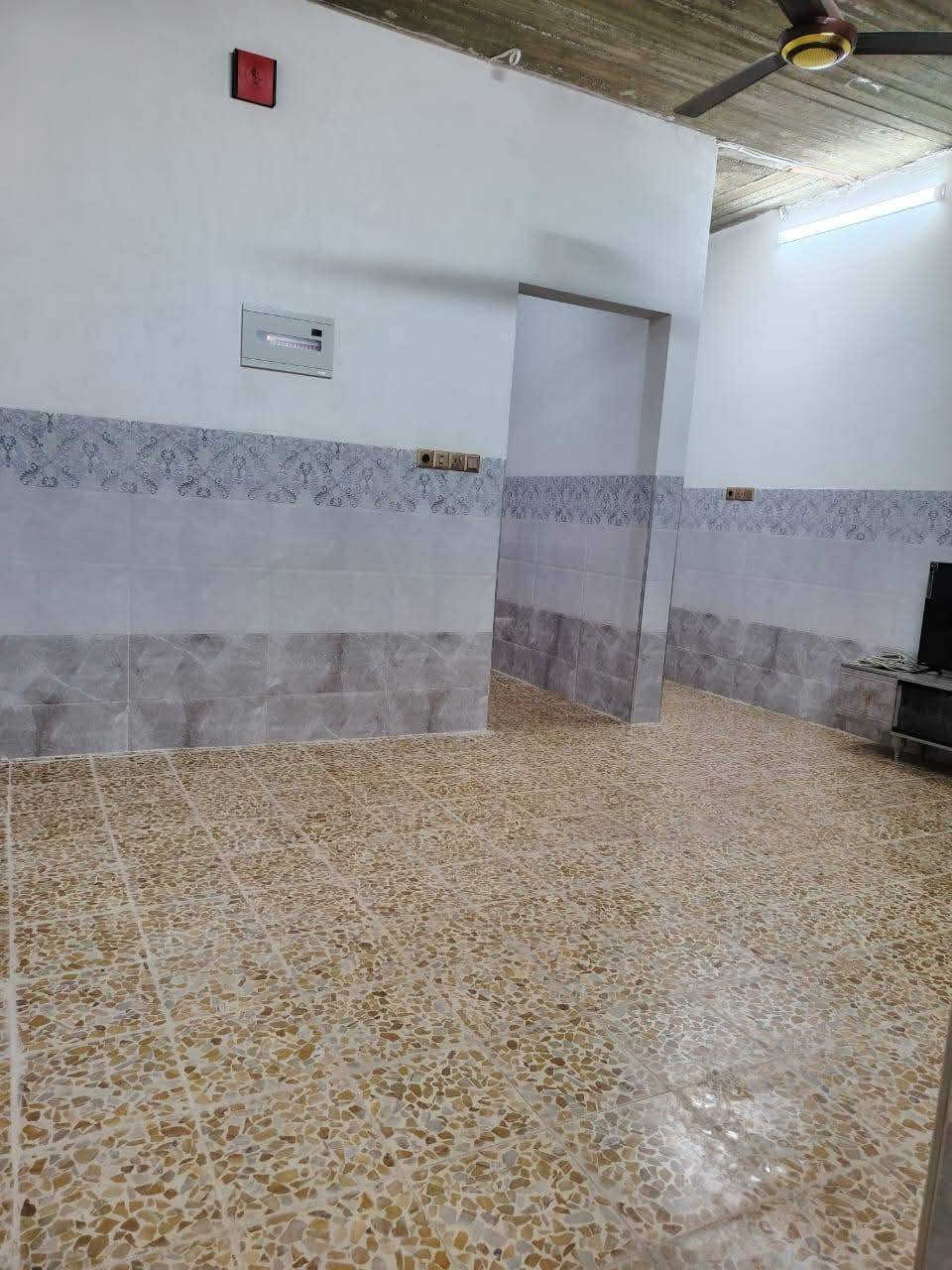 دار سكني كرت  قرار 25   سكني حي سماح على شارع 20 قرب بازيخانة المشاعل  موقع مميز مساحة 100 متر 
يتكون من غرفة وهول وستقبال ومطبخ وصحيات وبيتونة وكراج
الاستفسار انتصل عل أرقام 
السعر (53) مليون وقابل للتفاوض
***********
***********
مكتب قصر الريان حي عدن شارع التنانير قريب عل صيدلية
