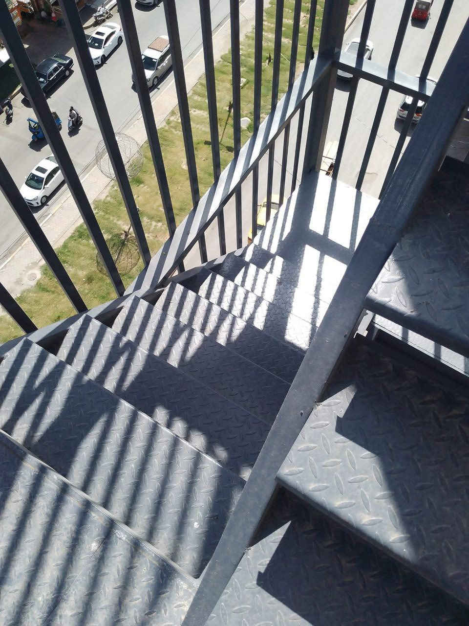 معمل حداده كافه دروجه طوارى والسقايف وكافه اعمال الاحداده وبسعار مناسبه  الاستفسار ***********
