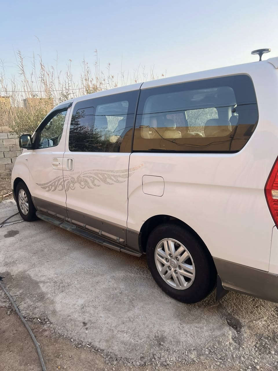 ستاركس للبيع مديل 2017 بيها جاملق بارد بصفحة السكن و مكينة نص مجول ونص دبلو فقط و باقي كله كفالة و السعر 245 و بيها مجال العنوان بصرة هارثة و على الاستفسار ***********
