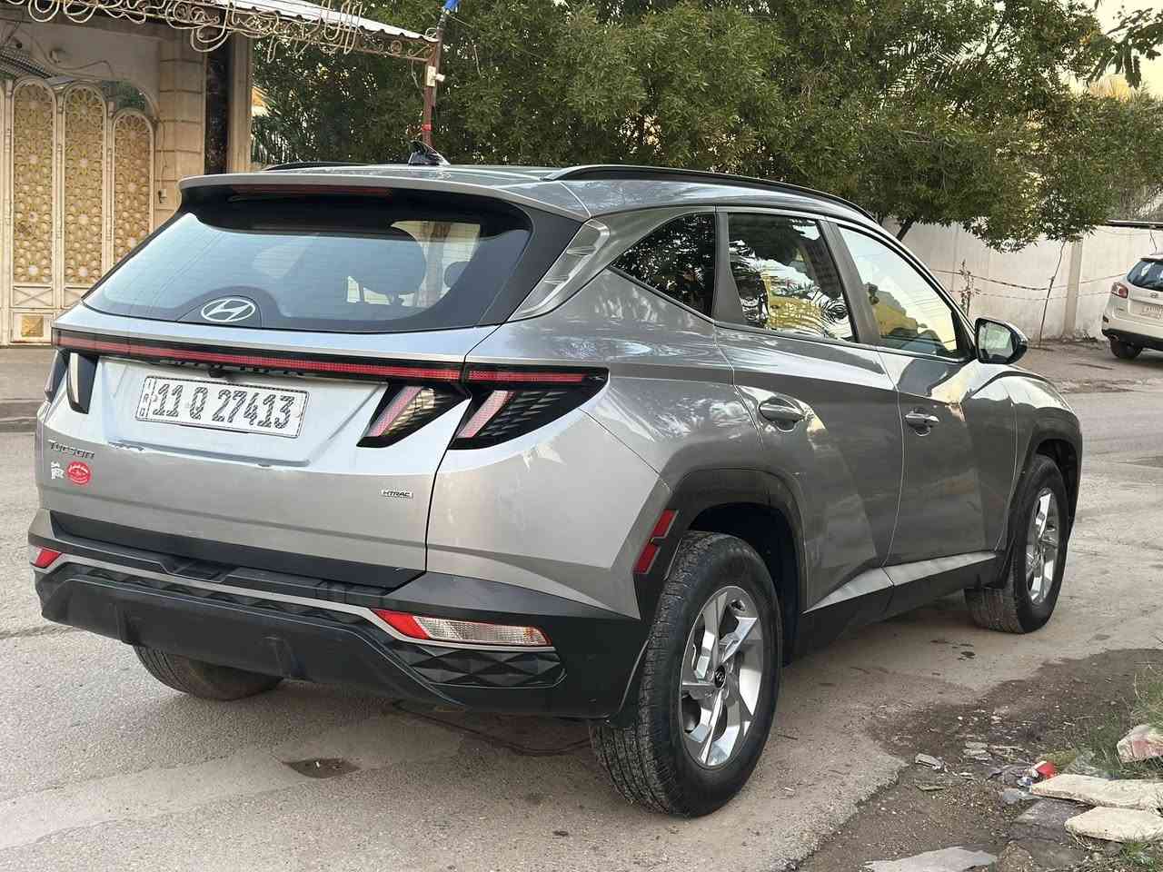 السلام عليكم 

توسان 2022  للبيع
وارد امريكي 
محرك 2500 
تحويل مباشر هزه وسنويه كامله 
رقم بغداد جديد 
مواصفات : فول ماعده فتحه
شاحن لاسلكي 
بصمه 
شاشة كامرة خلفية 
رادارت 360 درجة
كشنات  وتدفئة بالكشنات 
تبريد قطعتين 
وضعيات قياده 
هاند بريك دگمه
اوتو هولد 
خاصية إطفاء المحرك بالازدحام
خاصية النزول من المنحدرات
مثبت سرعه تفاعلي ومحافظة على المسار 
شاشة عداد ايباد
تشغيل عن بعد 
ماشية 57  الف ميل 
حادثه مرفق بل منشور
بدون دواخل 

السعر  148 ورقه وبيها مجال
العنوان بغداد الشعب
***********
***********
